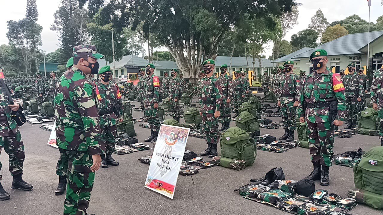 $rows[judul]