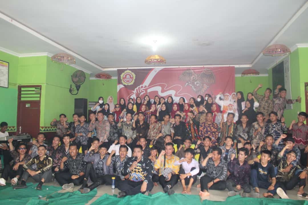 $rows[judul]