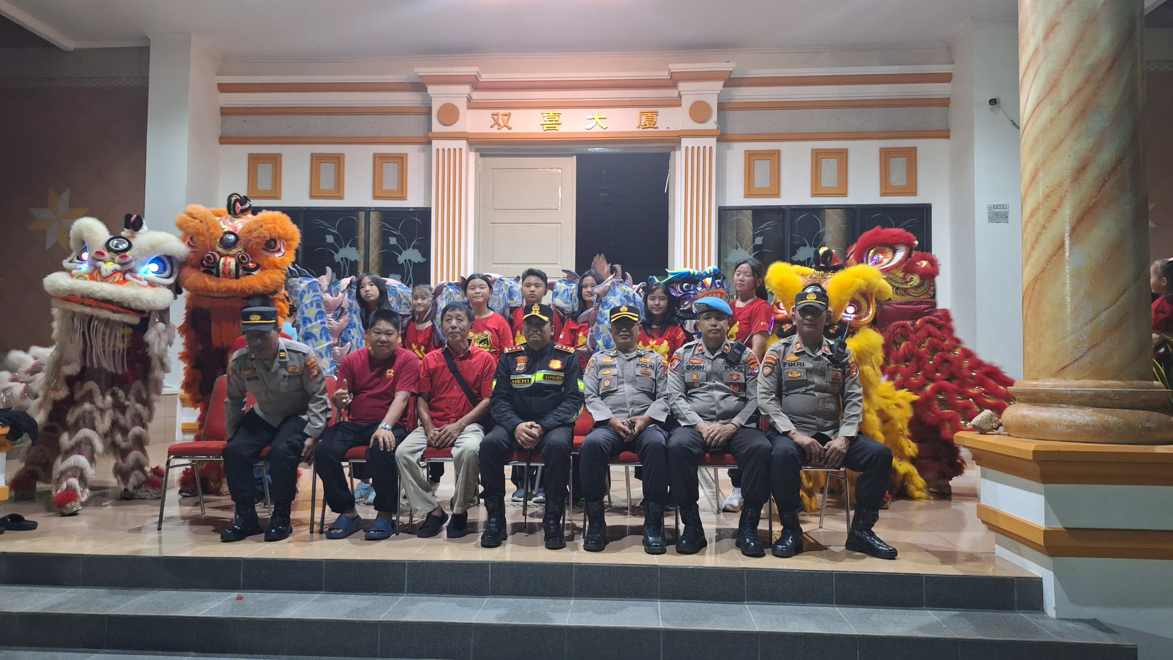 $rows[judul]